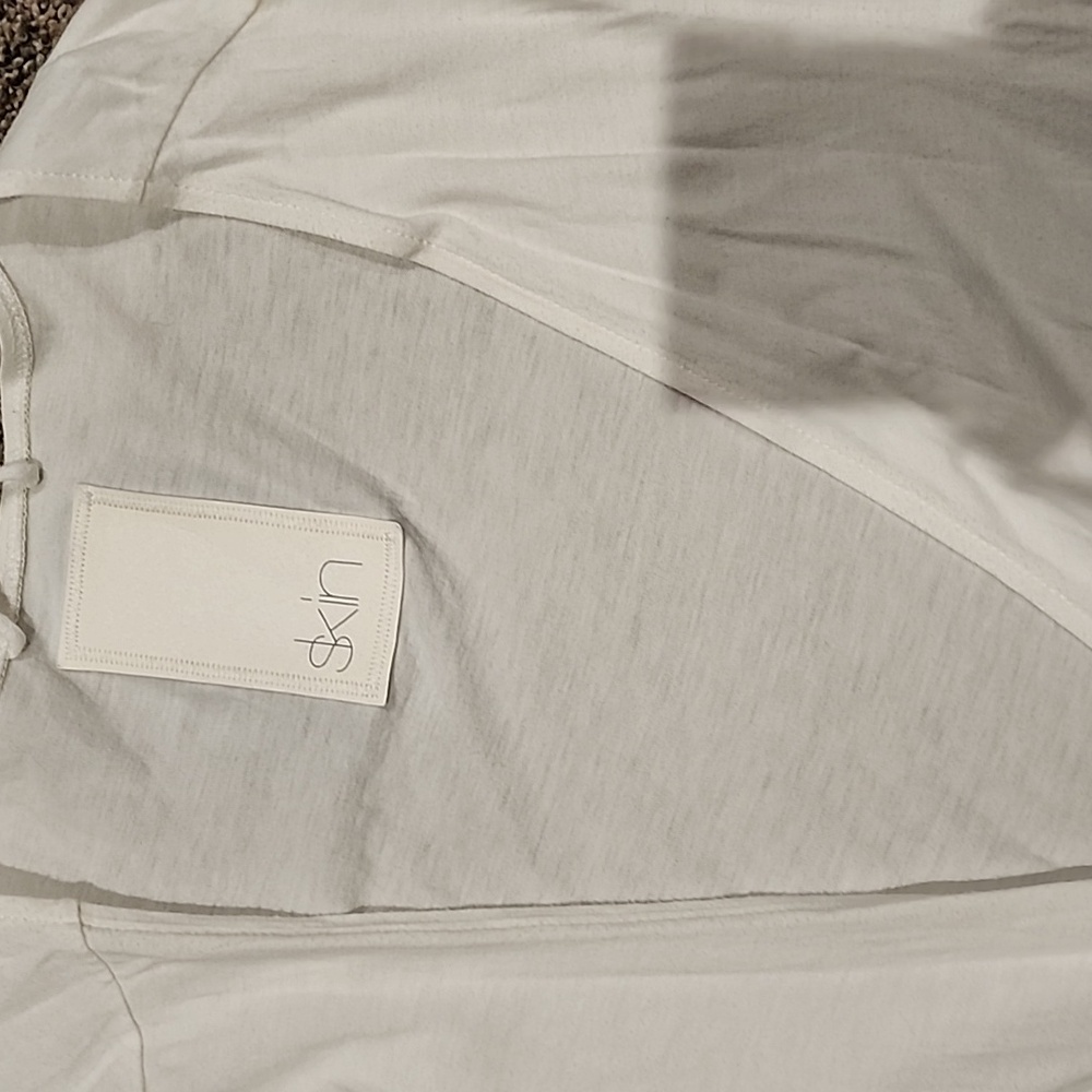 Skin White Ruffled Robe - Picture 2 of 3